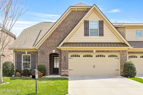 408 Grove Branch Ln, Knoxville, TN 37922