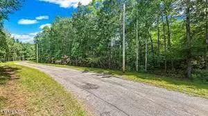 Little Place, Monterey, TN 38574