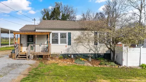 1115 Cherry St, Alcoa, TN 37701