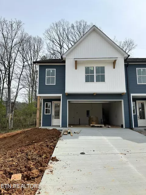 1645 Lateglow Way, Knoxville, TN 37931