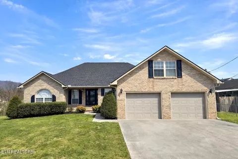 116 Colonial Hts, La Follette, TN 37766
