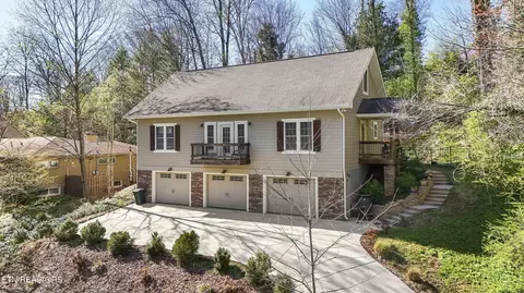 4237 Hiawatha Dr, Knoxville, TN 37919