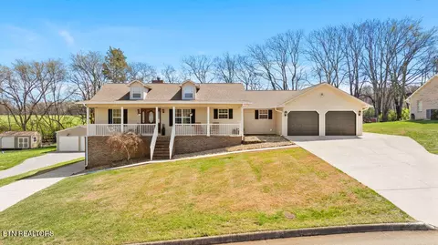 1432 John Sparks Dr, Friendsville, TN 37737