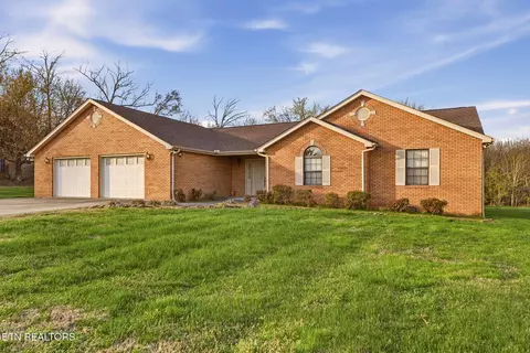 5905 Clearbrook Dr, Knoxville, TN 37918
