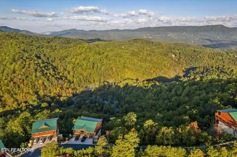 Mountain Ridge Way, Sevierville, TN 37862