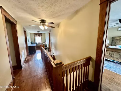 Entry Way - 1886 Dr Thomas Walker Rd, Ewing, VA 24248 photo 3 of 4