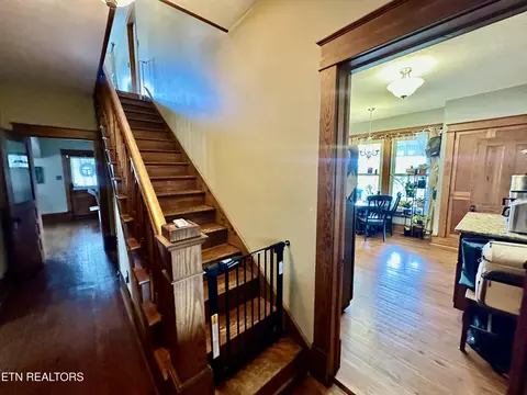 Entry Way - 1886 Dr Thomas Walker Rd, Ewing, VA 24248 photo 1 of 4