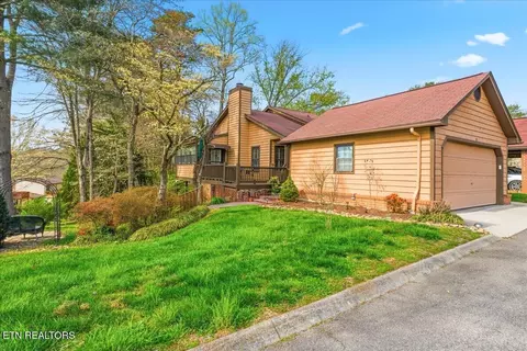 122 Blue Ridge Ct, Oak Ridge, TN 37830