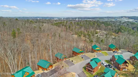 View/Area - 804 String Run Way, Pigeon Forge, TN 37863 photo 1 of 2