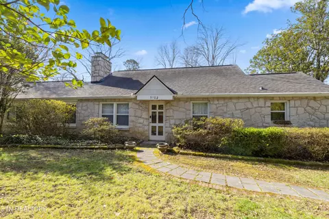 5102 E Sunset Rd, Knoxville, TN 37914