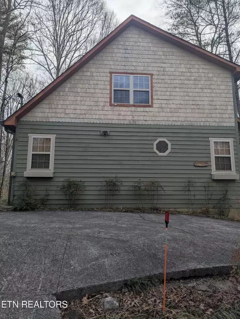 114 Cutter Gap Rd, Townsend, TN 37882
