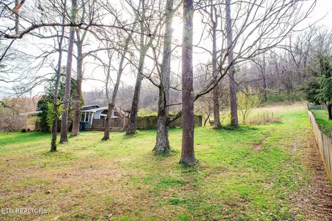 4220 Spar Dr, Knoxville, TN 37918