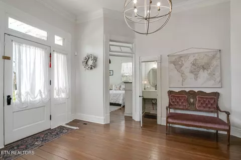 Entry Way - 601 Ingleside Ave, Athens, TN 37303 photo 5 of 9