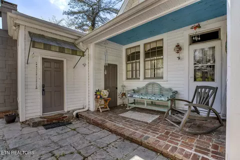 Exterior - 601 Ingleside Ave, Athens, TN 37303 photo 5 of 11