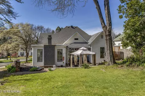Exterior - 601 Ingleside Ave, Athens, TN 37303 photo 11 of 11
