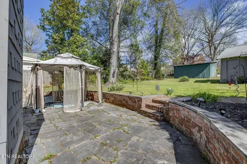 Exterior - 601 Ingleside Ave, Athens, TN 37303 photo 9 of 11