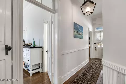 Entry Way - 601 Ingleside Ave, Athens, TN 37303 photo 6 of 9
