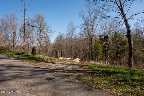174 Turkeytown Rd, Hilham, TN 38568