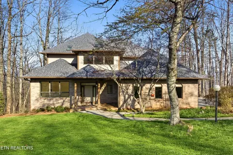 152 Whippoorwill Dr, Oak Ridge, TN 37830