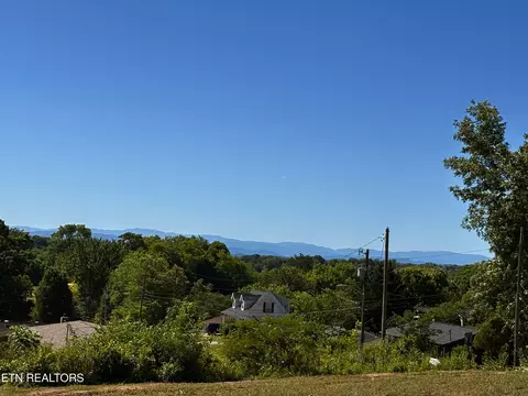 1636 Leconte Rd, Knoxville, TN 37914