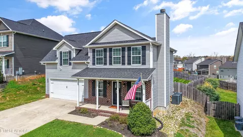 Exterior - 1145 Cloud View Dr, Powell, TN 37849 photo 3 of 11