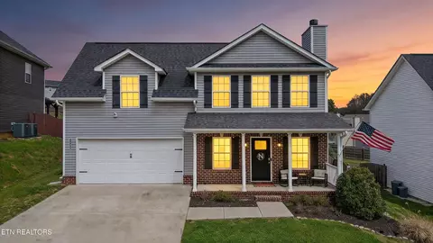 Exterior - 1145 Cloud View Dr, Powell, TN 37849 photo 2 of 11