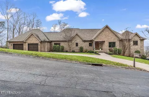 6743 Long Shadow Way, Knoxville, TN 37918