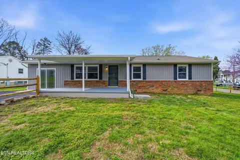 717 Birchbrook Dr, Knoxville, TN 37918