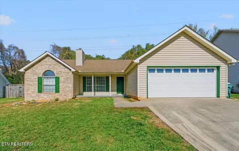 8765 Brucewood Ln, Knoxville, TN 37923