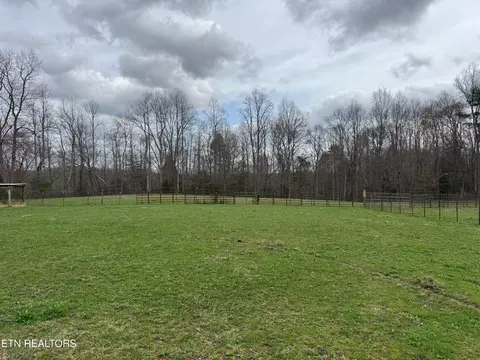 Honey Creek Loop Rd, Allardt, TN 38504
