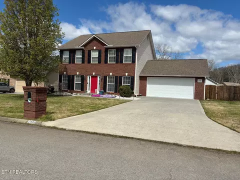 2434 Amber Dawn Ln, Knoxville, TN 37920