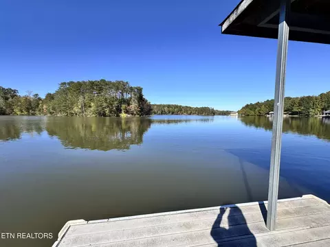 728 Wood Duck Dr, Vonore, TN 37885
