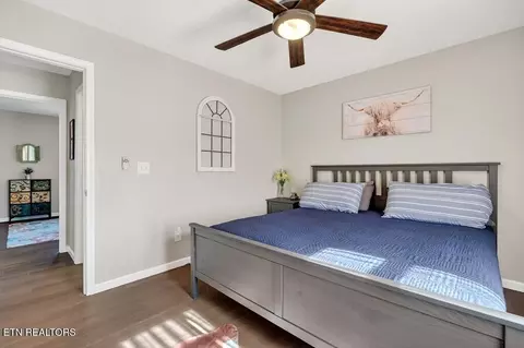 Bedroom - 1663 Parker Rd, Sparta, TN 38583 photo 2 of 6