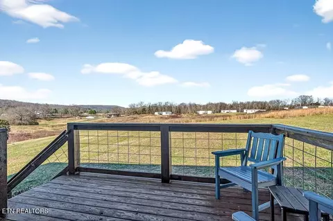 Exterior - 1663 Parker Rd, Sparta, TN 38583 photo 5 of 6