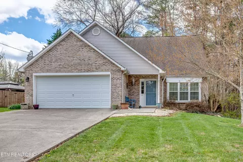 7729 Edith Keeler Ln, Knoxville, TN 37938