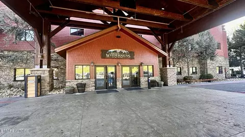 1424 Old Knoxville Hwy #13079/8, Sevierville, TN 37876