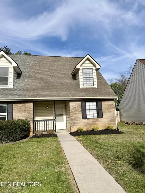 2036 Countryhill Ln, Knoxville, TN 37923