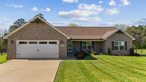 5925 Chester Ln, Maryville, TN 37801
