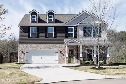 2700 Minuteman Ln, Knoxville, TN 37920