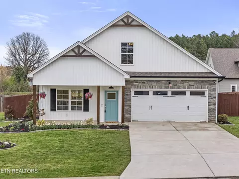 8152 SW Cobblestone Dr, Cleveland, TN 37311