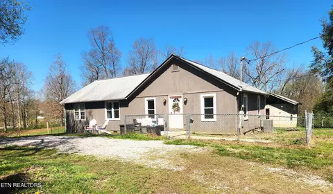 8847 Pleasant Hill Rd, Knoxville, TN 37924