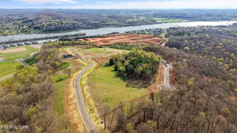 4080 Old Dogwood Tr, Loudon, TN 37774