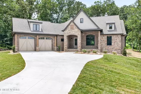 19 Bent Oak Ln, Crossville, TN 38558