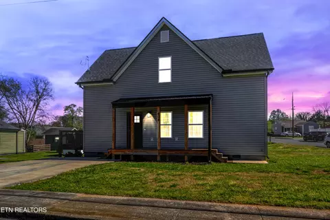 604 Middle St, Maryville, TN 37804