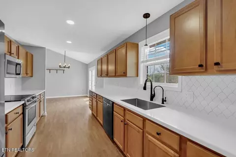 7012 Brittney Cir, Baxter, TN 38544 photo 7