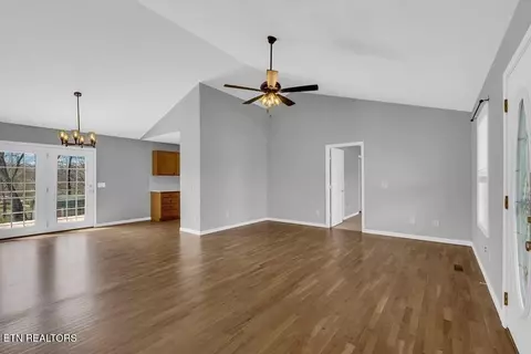 7012 Brittney Cir, Baxter, TN 38544 photo 2