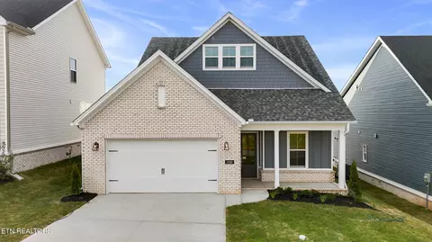 11510 Olympic Valley Dr, Knoxville, TN 37932