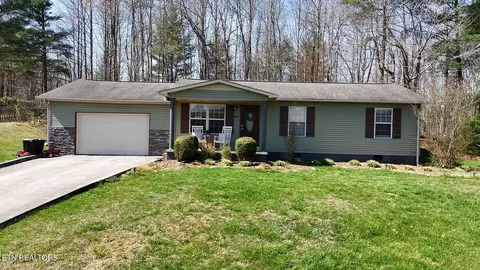 609 S Proctor Blvd, Oneida, TN 37841