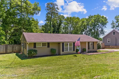 3910 Holston Hills Rd, Knoxville, TN 37914