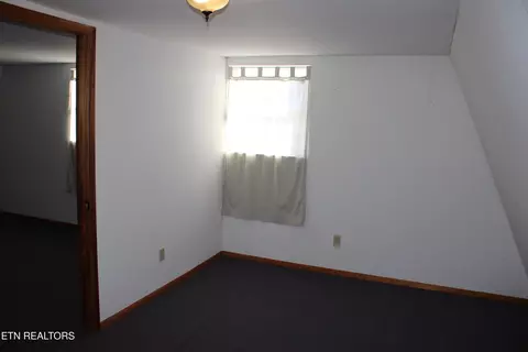 Bedroom - 1256 Pratt Rd, Talbott, TN 37877 photo 5 of 6